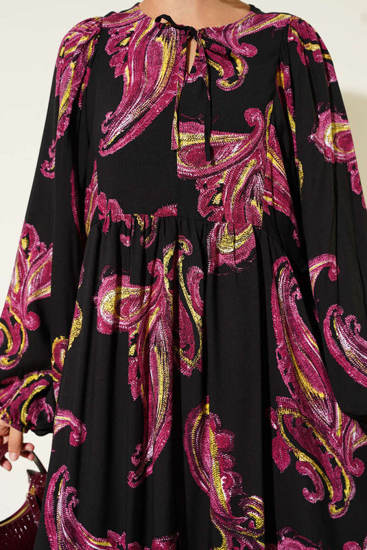 Abito con maniche a pipistrello e pizzo, rosso bordeaux