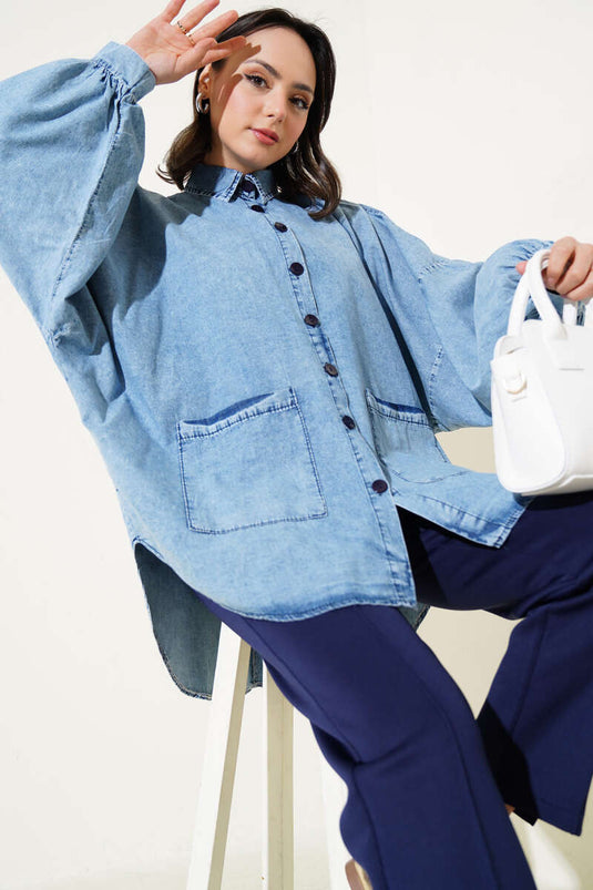 Camicia in denim oversize con tasca e maniche a pipistrello, blu denim
