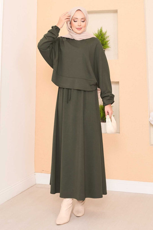 Ensemble hijab avec jupe courte à manches chauve-souris et kaki