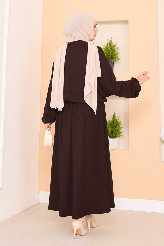 Ensemble hijab avec jupe courte à manches chauve-souris et col marron