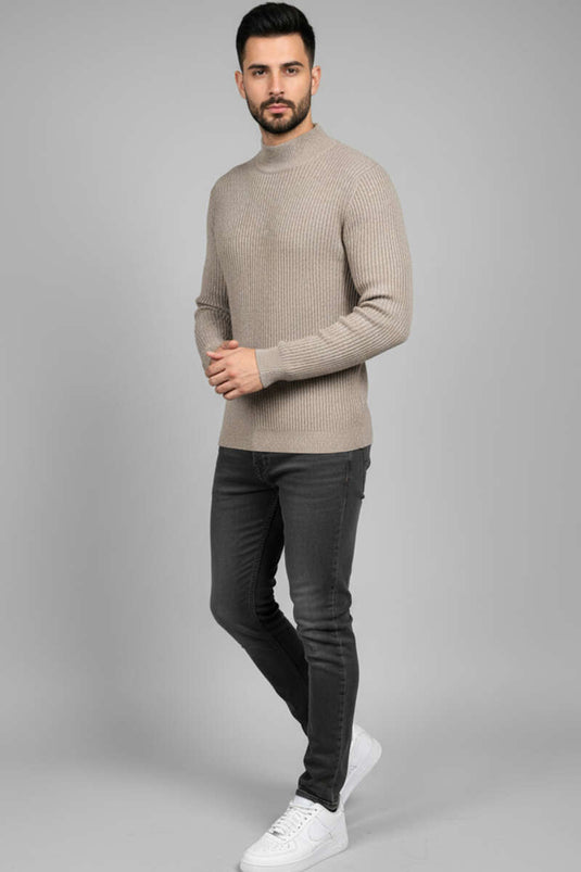 كنزة رجالية محبوكة بنصف ياقة عالية، لون بيج