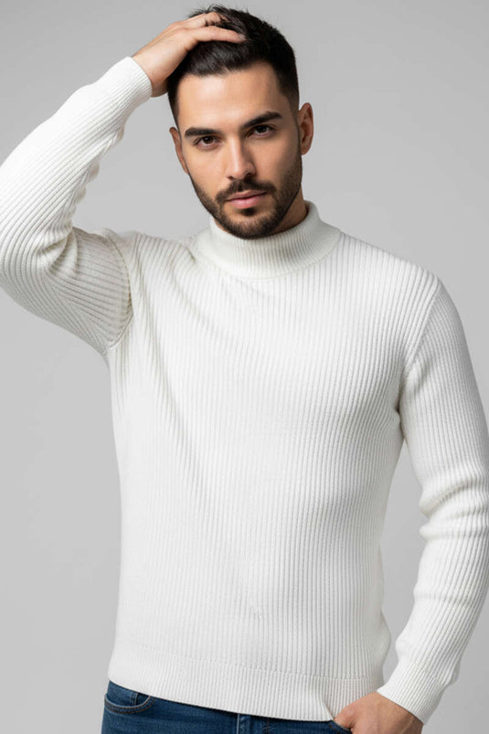 Weißer Herren-Strickpullover mit halbem Rollkragen