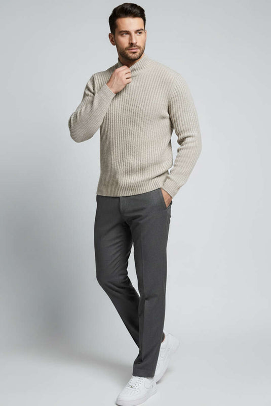 كنزة رجالية محبوكة بياقة نصف عالية بلون حجري