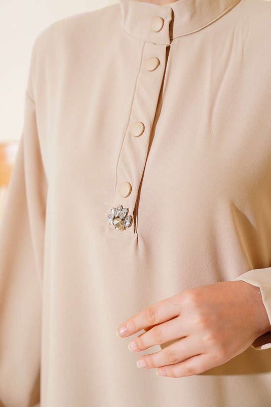 بدلة مزدوجة نصف سناب باللون البيج