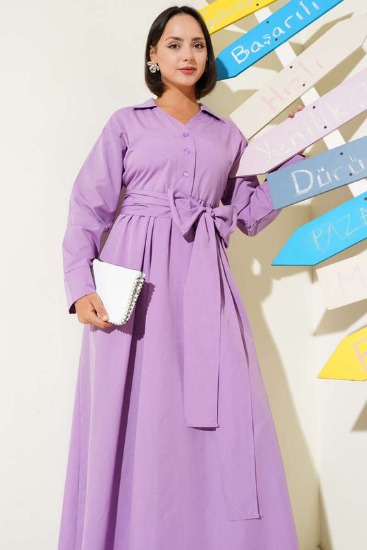 Halb geknöpftes, gebundenes Terikoton-Kleid Lila