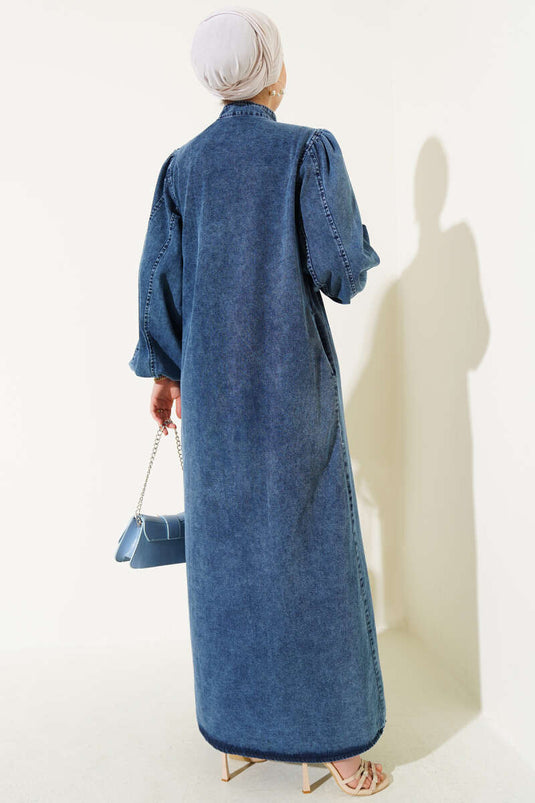 فستان جينز بأكمام منفوخة وأزرار نصفية