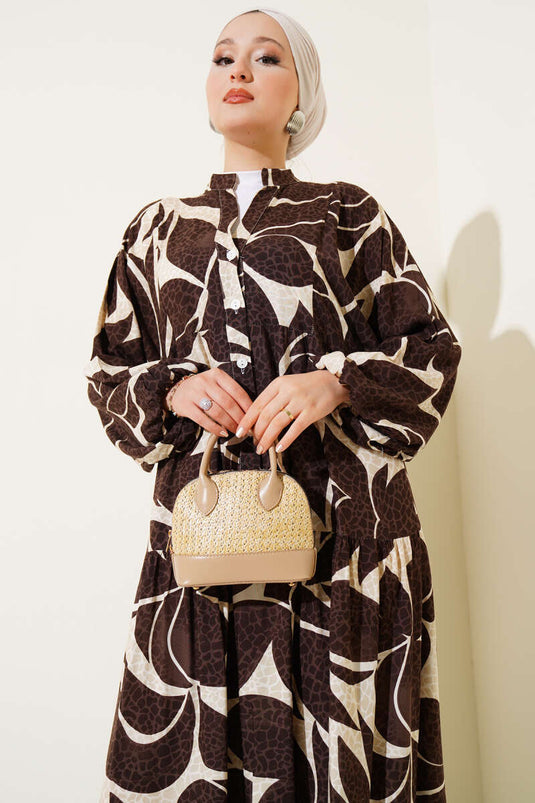 Halbgeknöpftes Kleid mit Musterdetails Braun