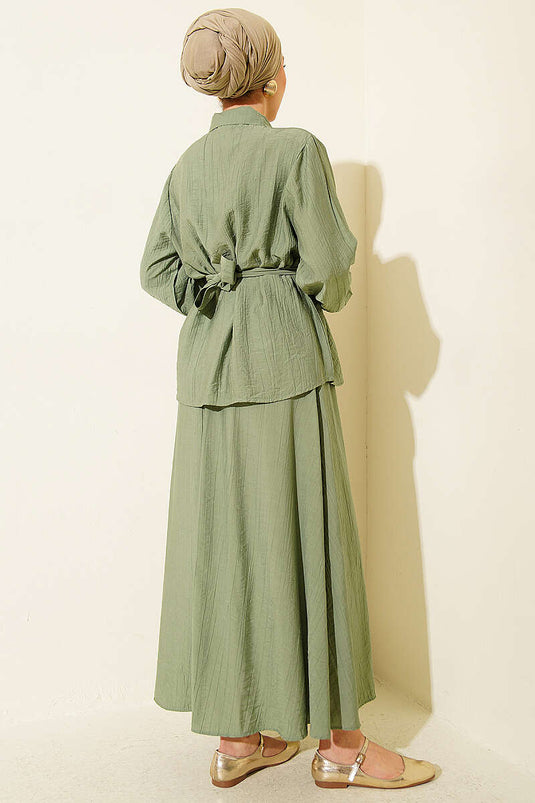 Two-Piece Set with Half Buttons and Ruffled Skirt in Pistachio Green