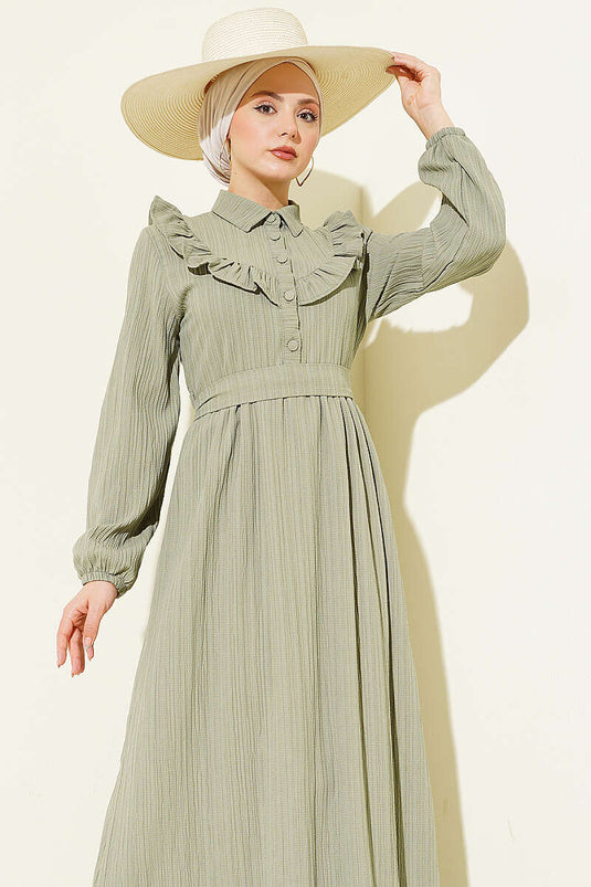 Robe froncée en crinkle à demi-boutons vert avocat