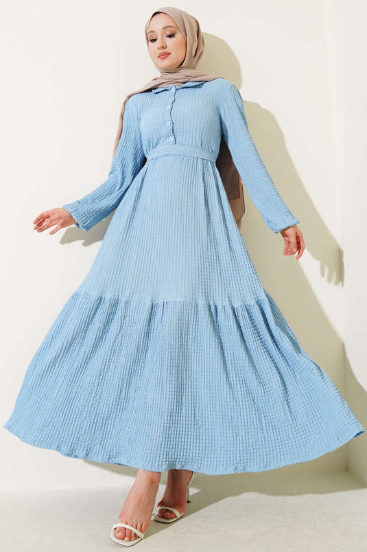 Robe gaufrée à demi-boutons bleue