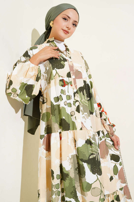 Abito con motivo a foglie colorate e bottoni a metà, color cachi