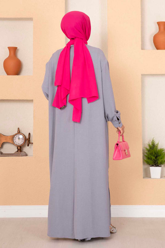 Costume deux pièces gris avec hijab long et demi-boutonné