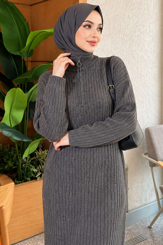 Fitted Rippenstrickkleid Mit Halbfunktion Anthrazit