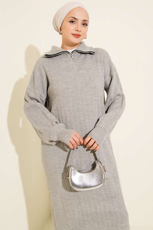 Robe grise en maille côtelée à demi-zip