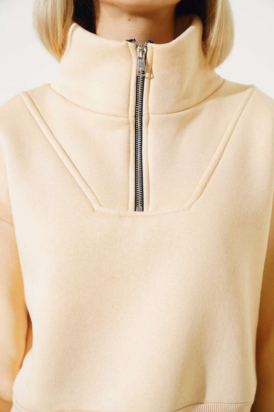 سويت شيرت قصير بسحاب نصف مرتفع باللون البيج