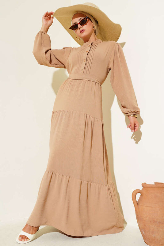 Robe boutonnée à demi-plis Latte