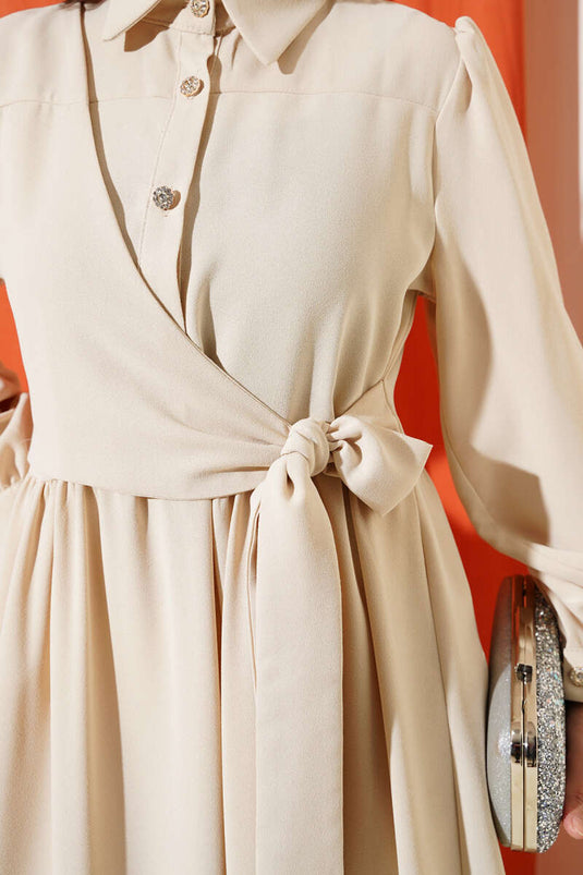 Yarım Taş Düğmeli Bağlamalı Elbise Bej