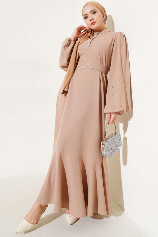 Yarım Taş Düğmeli Volanlı Elbise Bej