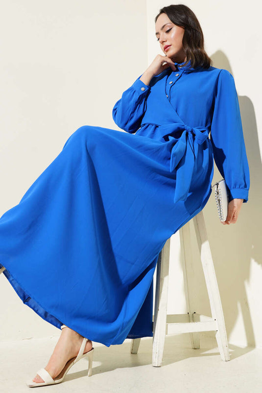 فستان نصف حجر بأزرار جانبية برباط باللون الساكسوني