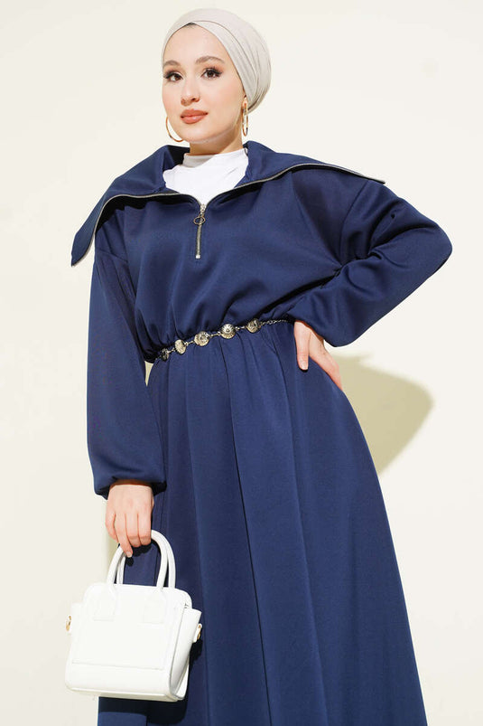 فستان سكوبا بياقة نصفية وسحاب باللون الأزرق الداكن