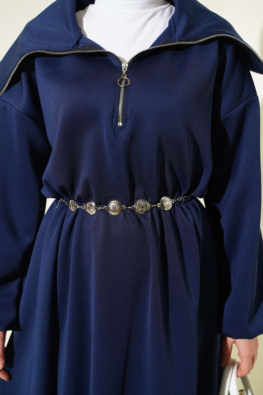 فستان سكوبا بياقة نصفية وسحاب باللون الأزرق الداكن