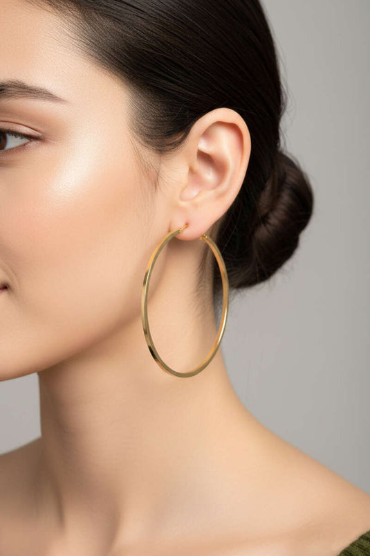 قرط حلقة ذهبي بتصميم مسطح