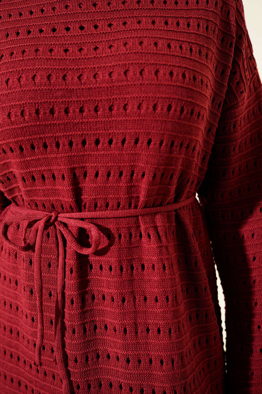 Robe en tricot à ceinture en corde ajourée horizontale bordeaux