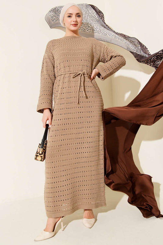 فستان تريكو بحزام من الخيط المفتوح من ياتاي بلون فيزون