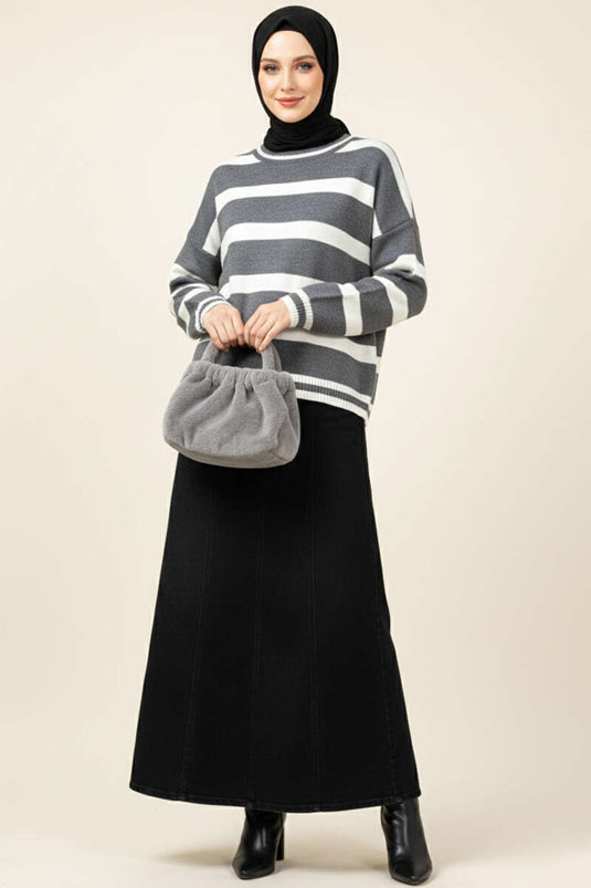 Pull court en maille à rayures horizontales, gris fumé/écru