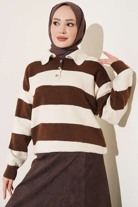 Maglione A Righe Con Bottoni Beige