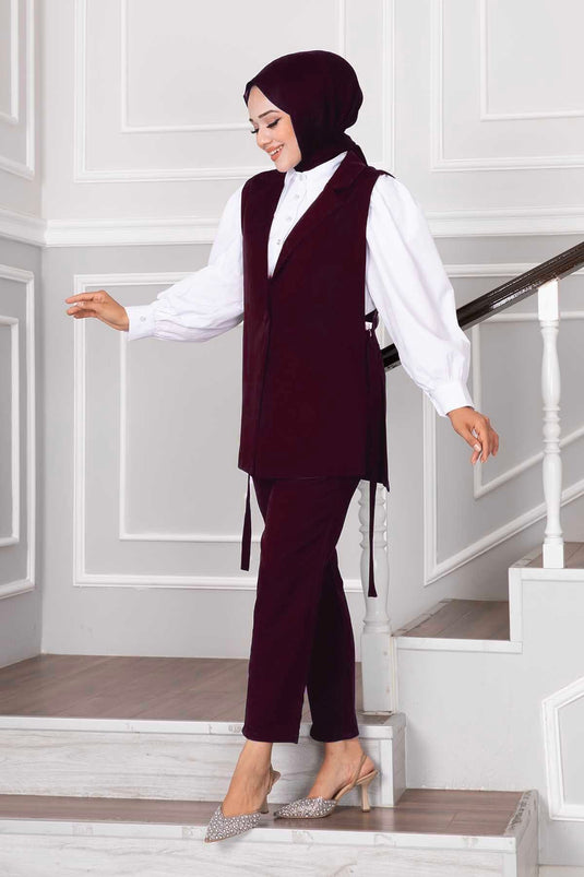 بدلة حجاب من قطعتين باللون الأحمر الداكن