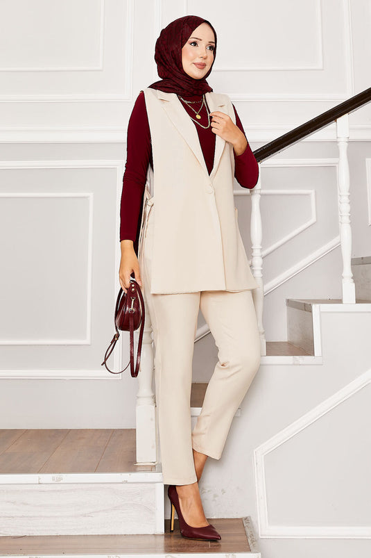 بدلة حجاب من قطعتين مع سترة، بيج