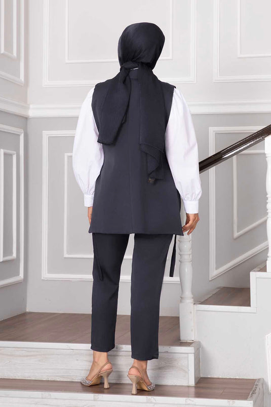 بدلة حجاب مزدوجة باللون الدخاني