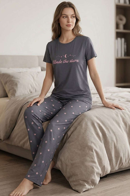 Ensemble pyjama gris à manches courtes avec imprimé étoile