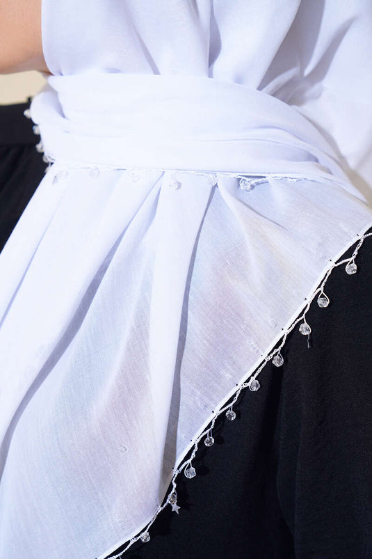 Weißer Schal mit Sternenperlenmuster