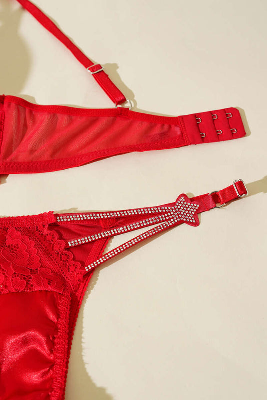 طقم حمالة صدر ستار ستون باللون الأحمر