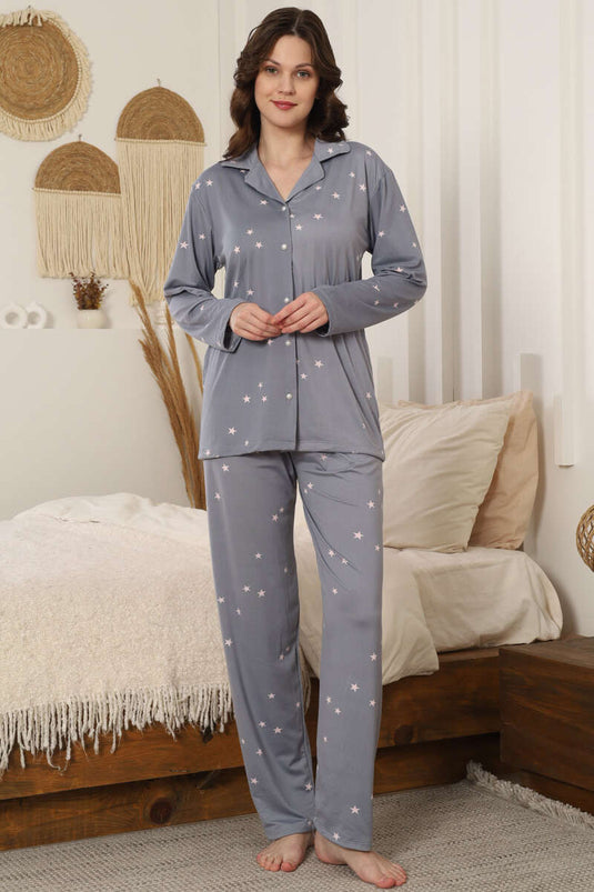 طقم بيجامة برقبة متقاطعة مزين بالنجوم باللون الرمادي