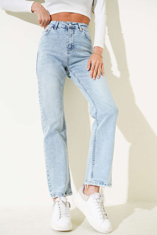 Jean droit délavé couleur neige claire