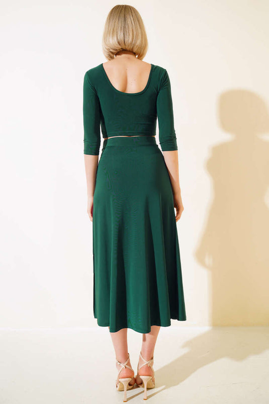 Zweiteiliger Anzug mit Schlitzrock, Smaragdgrün