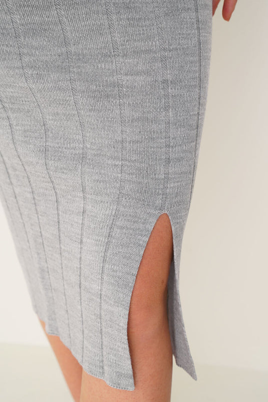 تنورة قلم رصاص رمادية مع شق