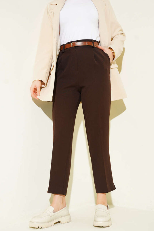 Yırtmaçlı Kemerli Pantolon Kahve