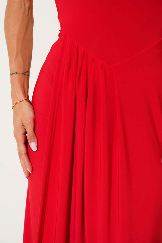 Ärmelloses, sandfarbenes Kleid mit Schlitz, Rot