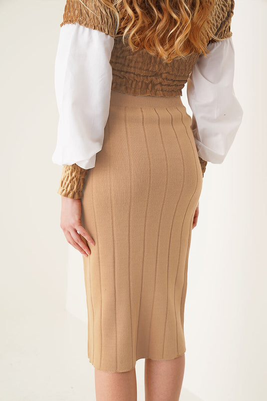 Jupe crayon fendue latté