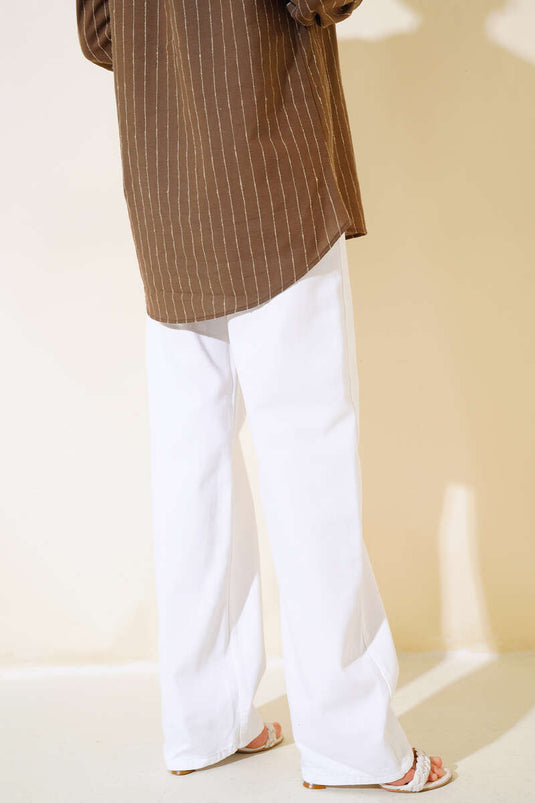 بنطلون بالازو عالي الخصر باللون الأبيض