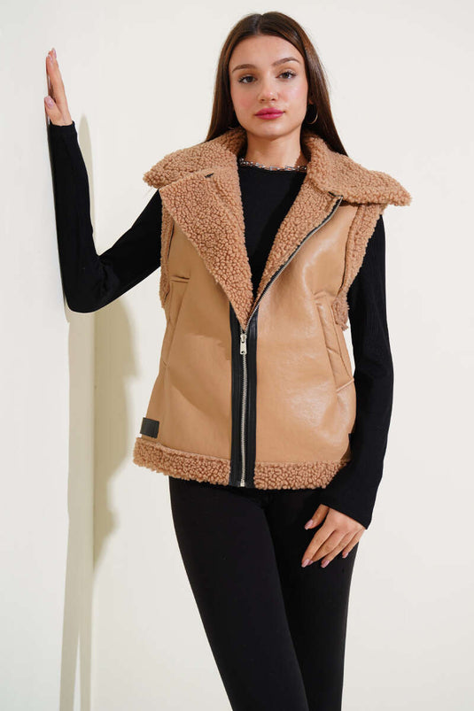 سترة جلدية مبطنة بالصوف لاتيه