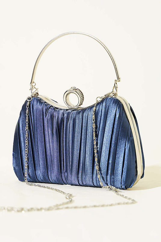 Sac de soirée plissé en satin avec anneau bleu marine