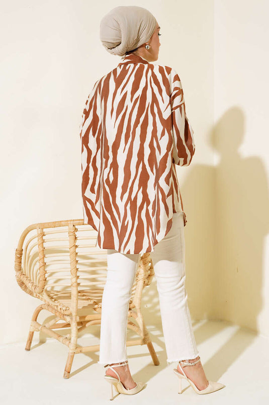 قميص بنمط حمار وحشي بني