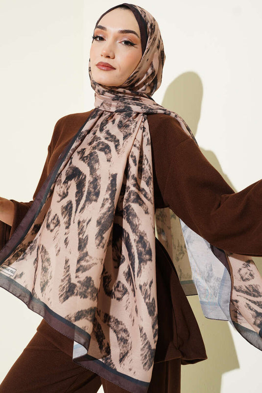 وشاح بنقشة الحمار الوحشي لون لاتيه