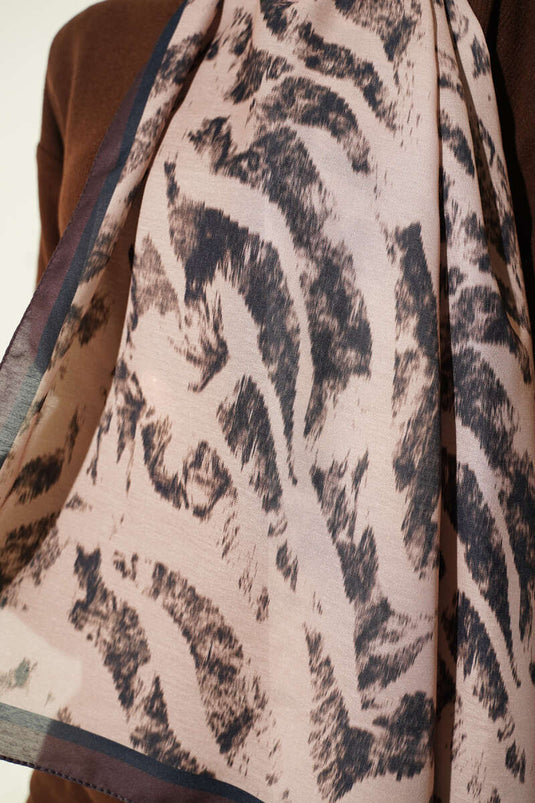 وشاح بنقشة الحمار الوحشي لون لاتيه