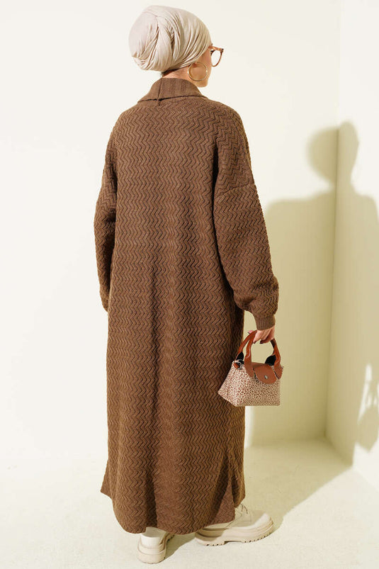 كارديجان طويل محبوك بنقشة متعرجة، بني